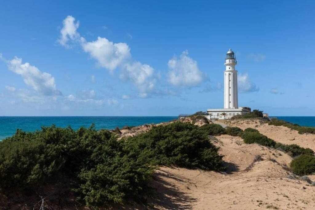 Jabuti Autocaravana Con Porche Y Aparcamiento Cádiz Exterior photo