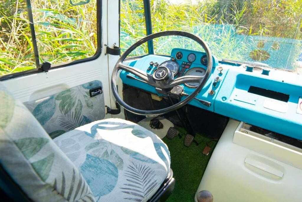 Jabuti Autocaravana Con Porche Y Aparcamiento Cádiz Exterior photo