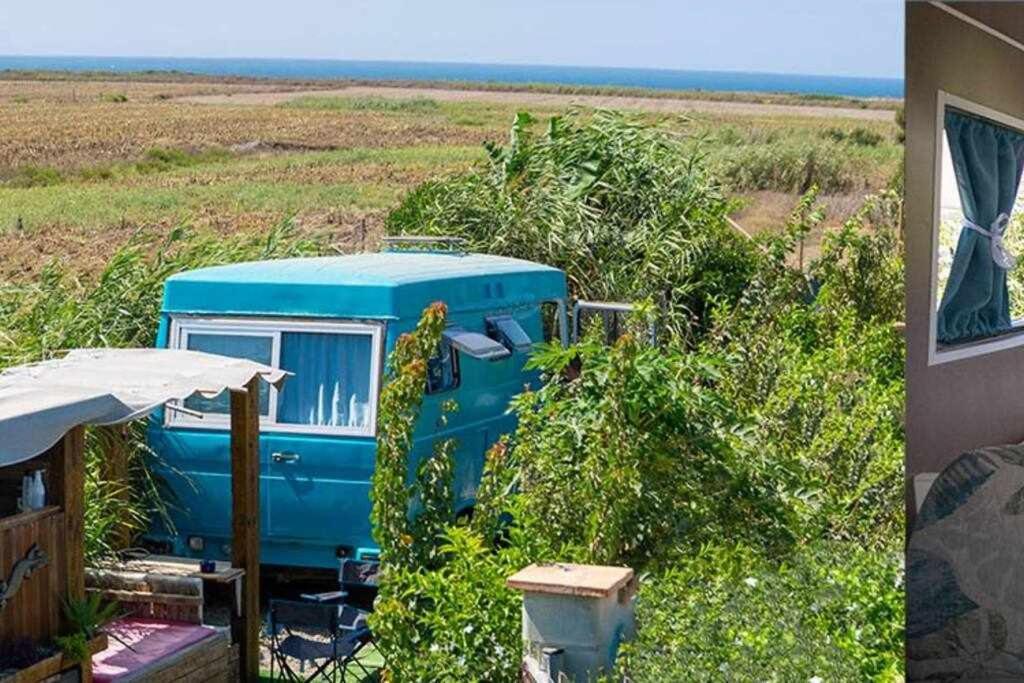 Jabuti Autocaravana Con Porche Y Aparcamiento Cádiz Exterior photo